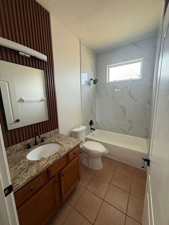 Building Photo - 1819 Lady Palm Ct
