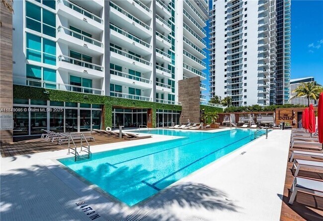 Building Photo - 1080 Brickell Ave