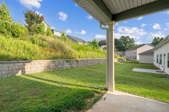 Building Photo - 145 Mandy Ln