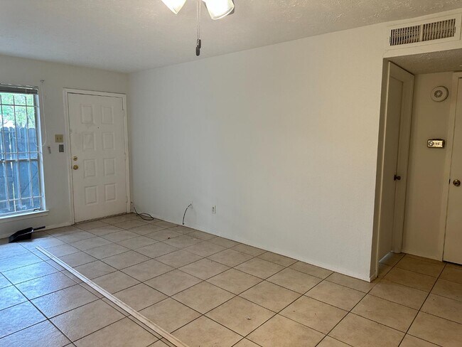 Building Photo - 7313 Gulf Fwy