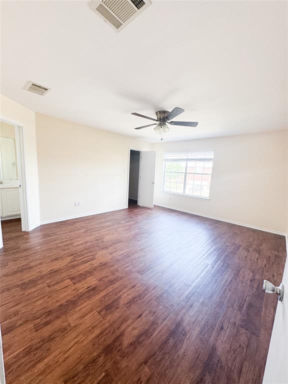 Building Photo - 303 Wegstrom St