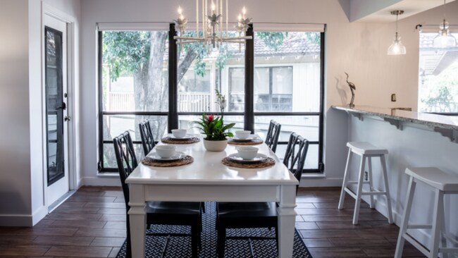 Dining - 632 Brackenwood Cove