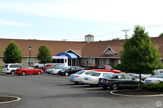 Building Photo - Lake Avenue Retirement Village