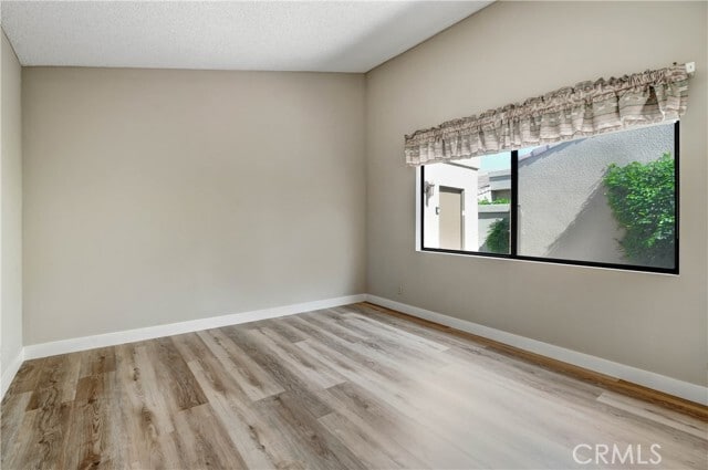 Building Photo - 39856 Narcissus Way
