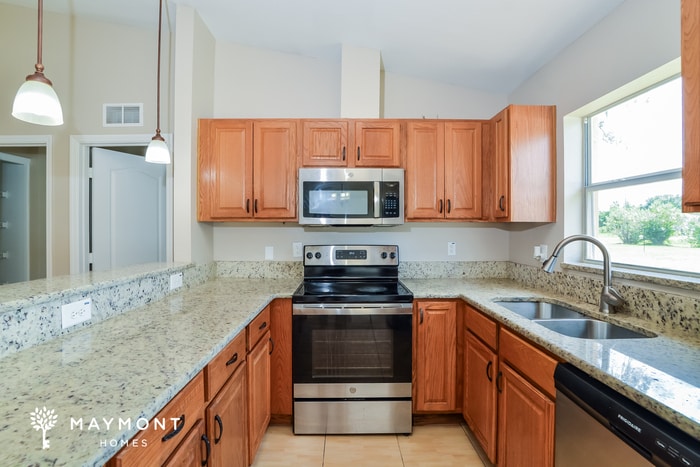 Building Photo - 529 Basil Ct