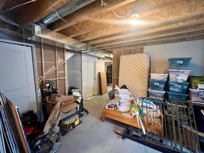 Building Photo - 7629 Pasture View Rd