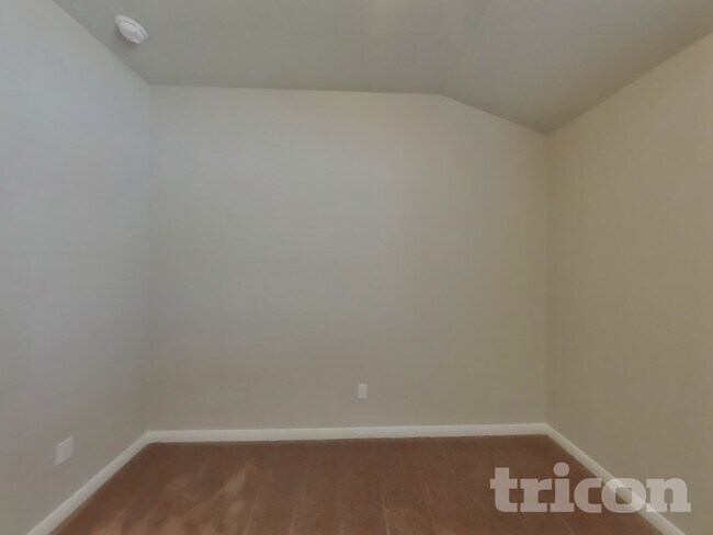 Building Photo - 5503 Shasta Pl