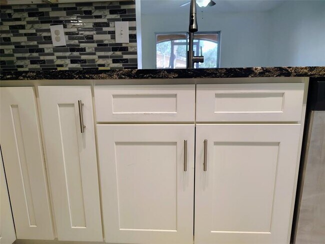 Building Photo - 5590 NW 61st St