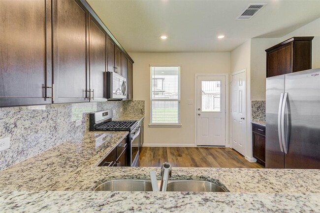 Building Photo - 17911 Grassy Prairie Dr