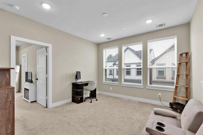 Building Photo - 2609 Paul Quinn St