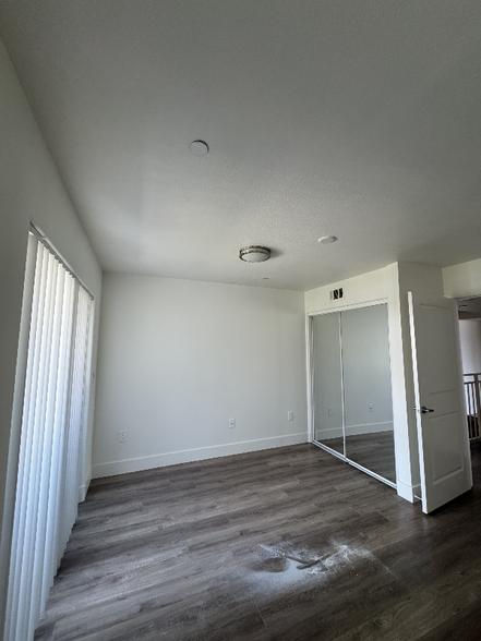 Building Photo - 11312 Huston St