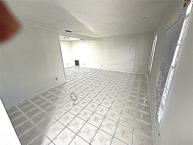 Building Photo - 7455 Wayland Blvd