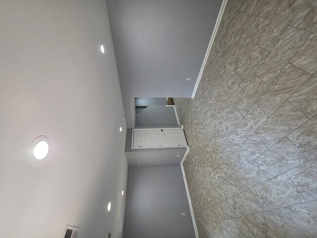 Building Photo - 406 Knollwood Ct