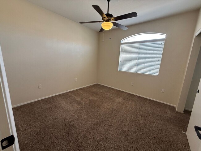 Building Photo - SPACIOUS 3BED/2BA CONDO ON THE 2ND FLOOR IN NORTH SUMMERLIN!
