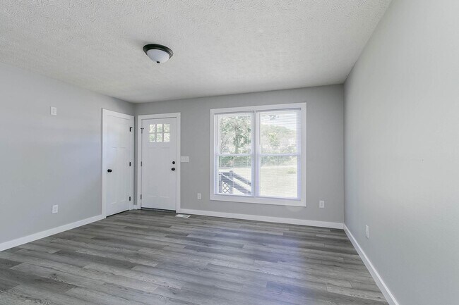 Building Photo - 1205 Morning Star Ln