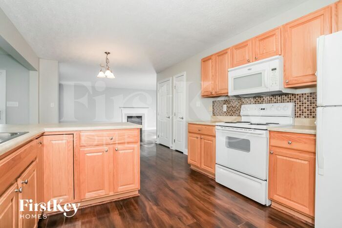 Building Photo - 5500 Appaloosa Cir