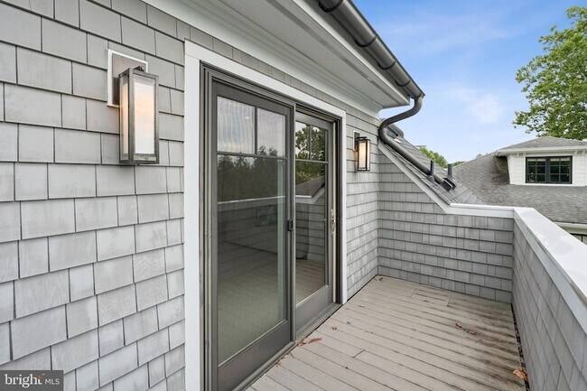 Building Photo - 5120 Wessling Ln