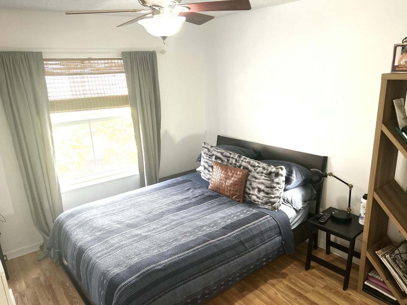 Building Photo - 10614 Lake Shore Dr