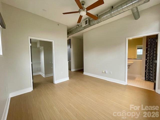 Building Photo - 514 W 10th St