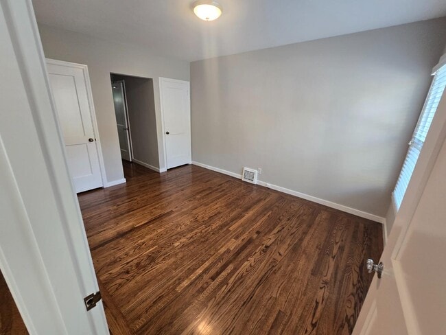 Building Photo - 1218 Bellevue Ave