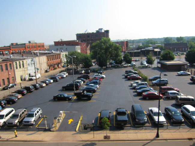 Gated parking - Peregrine Downtown Lofts