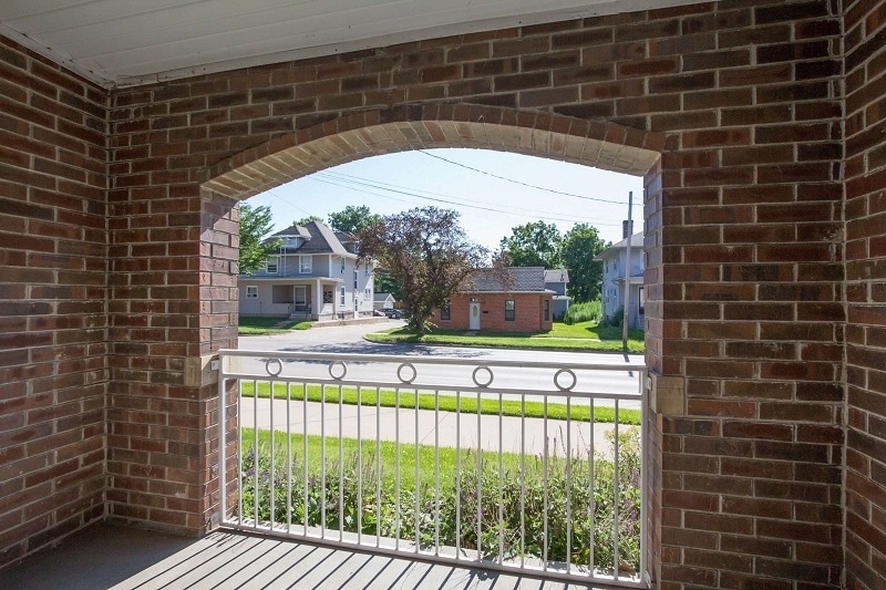 Building Photo - 413 N Dubuque St