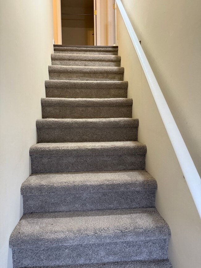 Building Photo - COMING SOON!!!!  Updated 4 Bedroom 2.5 Bath house in convenient West Knoxville location