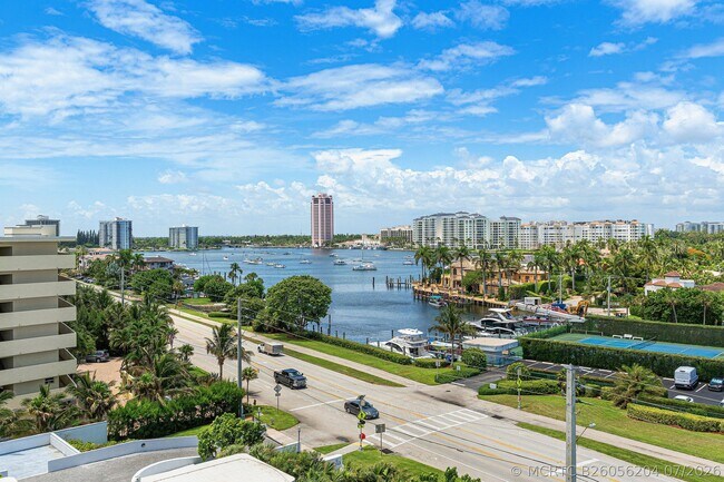 Building Photo - 250 S Ocean Blvd