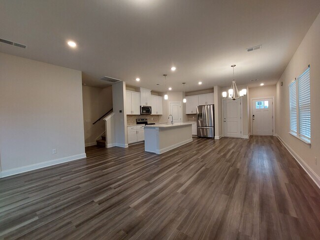 Building Photo - 800 Arrington Wy
