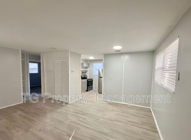 Building Photo - 7273 Melvin Rd