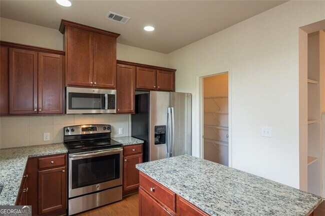 Building Photo - 1555 Creek Bend Ln NW
