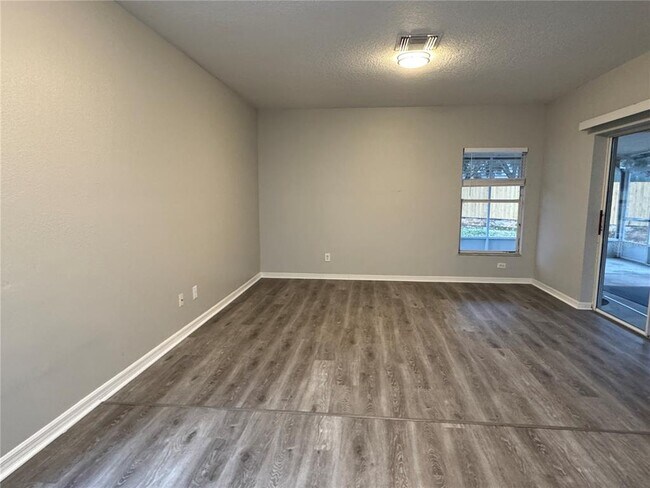 Building Photo - 14938 Deer Meadow Dr