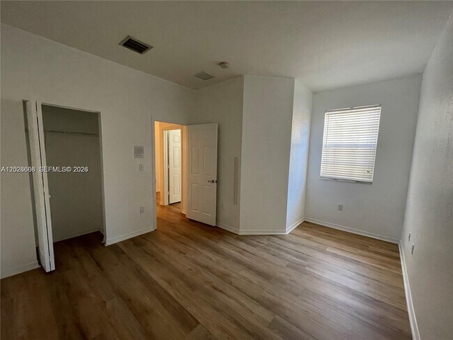 Building Photo - 4304 SW 131st Ln