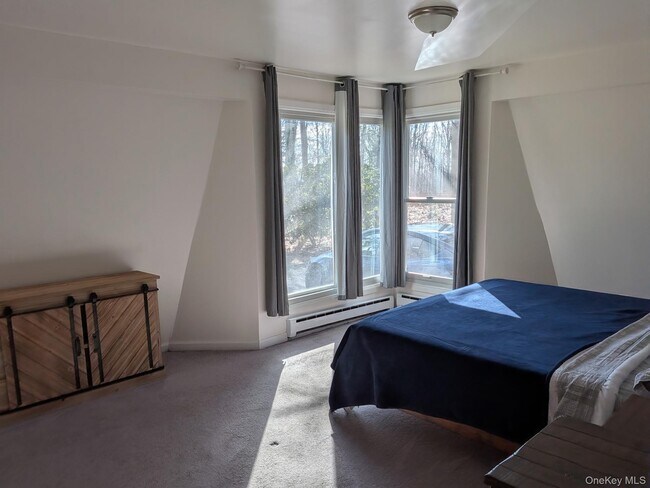 Building Photo - 37 Hill Rd