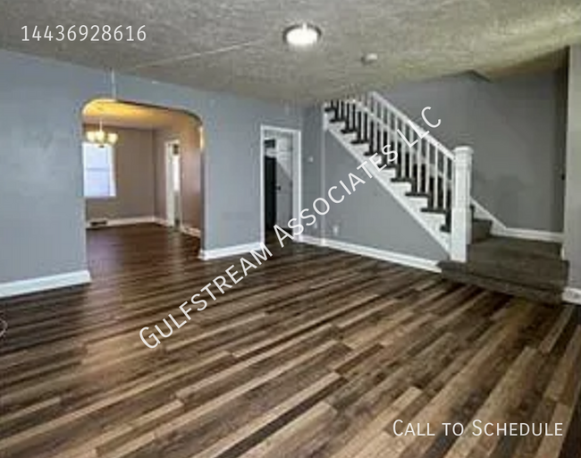 Building Photo - 104 N Culver St