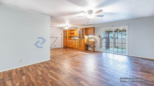 Building Photo - 9015 Jean Verte