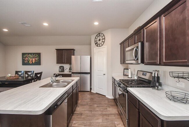 Building Photo - 21602 Victoria Harbor Dr