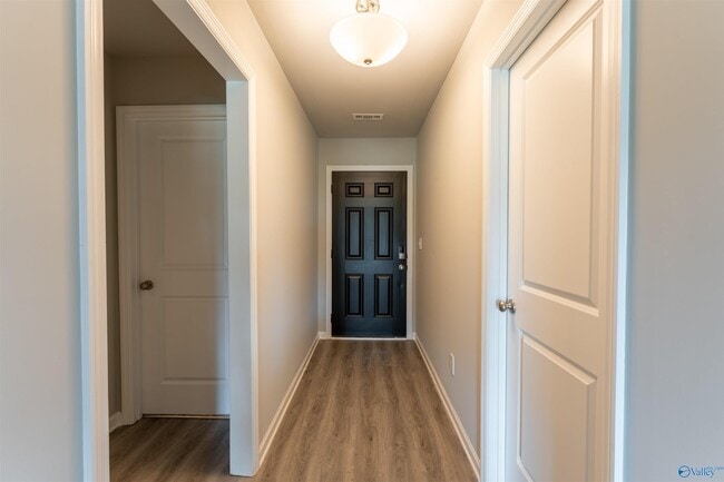 Building Photo - 118 Ocean Springs Ave