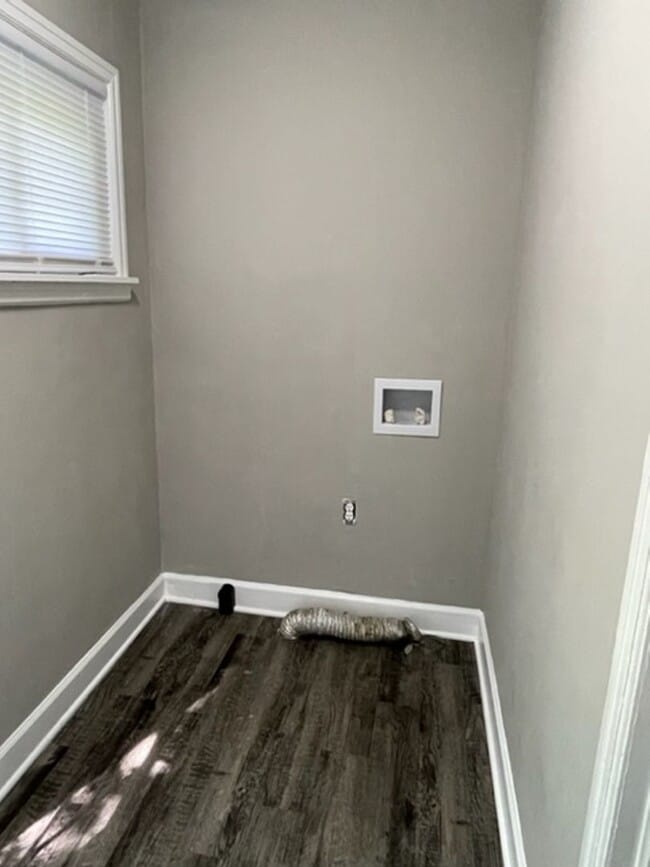 Building Photo - 7230 Union Grove Church Rd