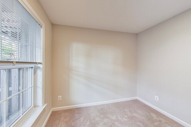 Legal bedroom in Basement - 5294 Jule Star Dr