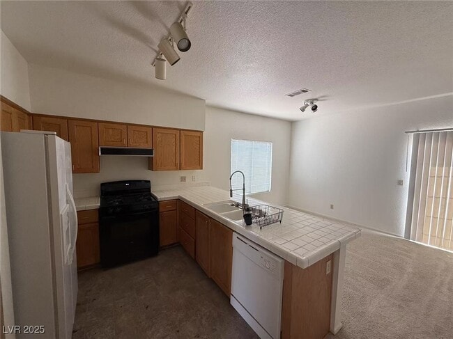 Building Photo - 7713 Snow Shoe Way