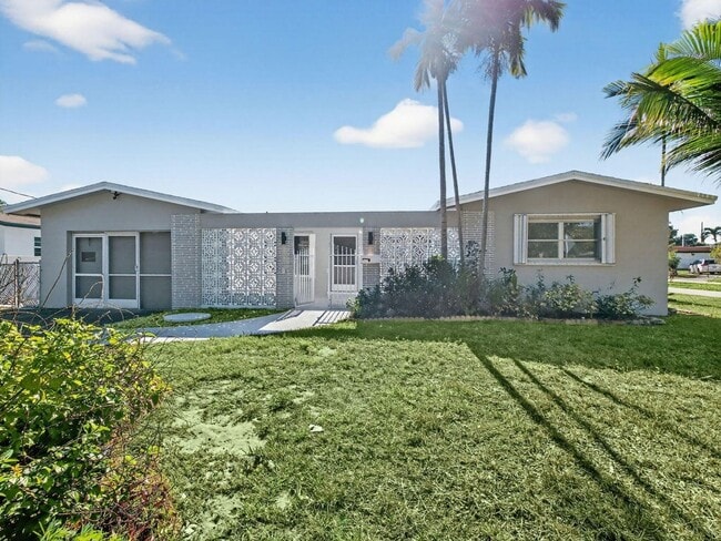 Building Photo - 1940 NW 32nd St