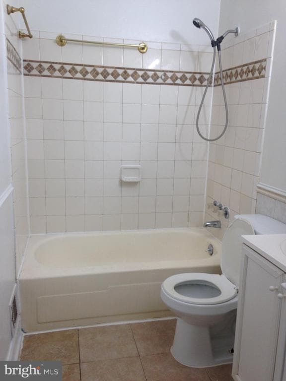 Building Photo - 16565 Sherwood Pl