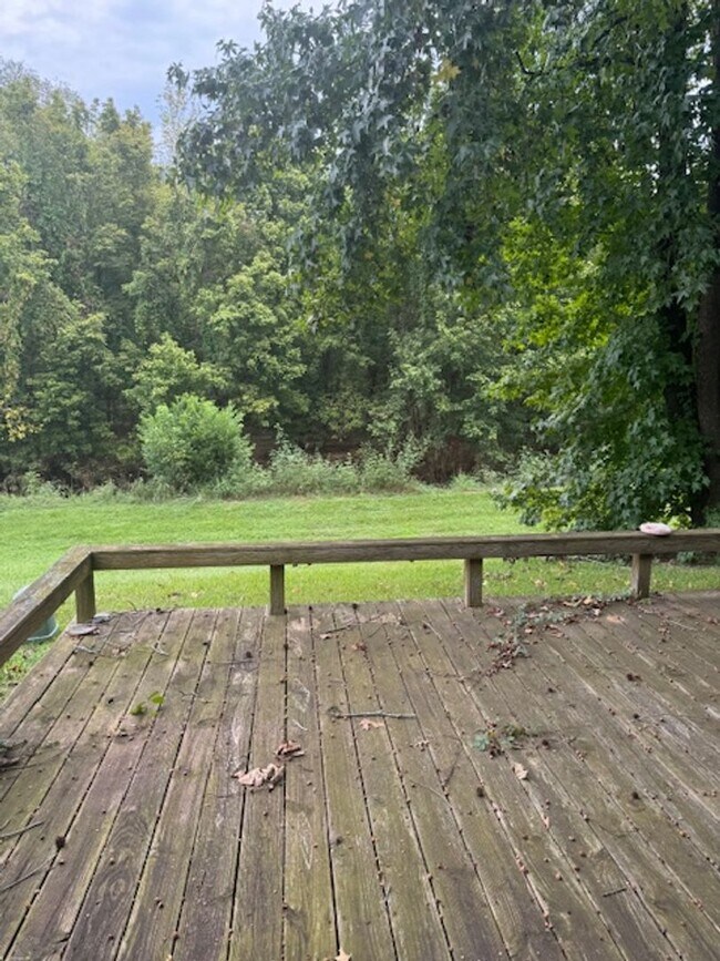 Building Photo - 621-621 Kings Mountain Dr