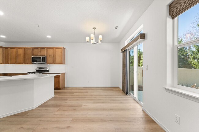 Building Photo - 8581 N Orch Ct