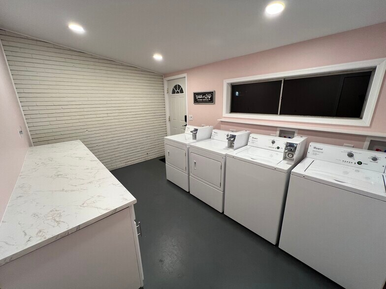 Building Photo - 750 Northern Ave