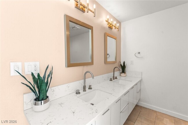 Building Photo - 1531 Commanche Dr