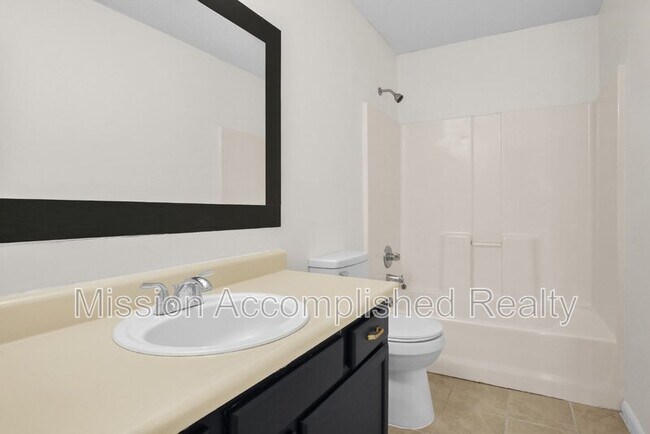 Building Photo - 7345 Pebblebrook Dr