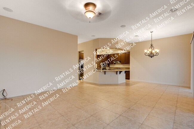 Building Photo - 8960 Echo Ridge Dr