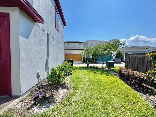 Building Photo - 13372 Stoddart Ave